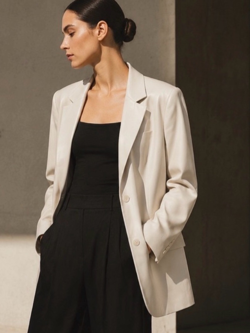 Wilfred Aritzia Ivory Faux Leather Oversized Longline Blazer M